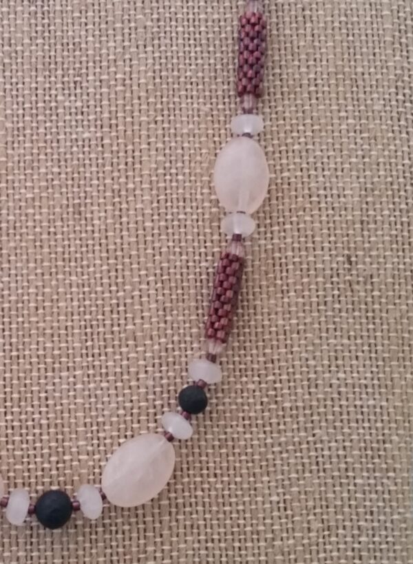 Wine colored beaded beads, rose quartz